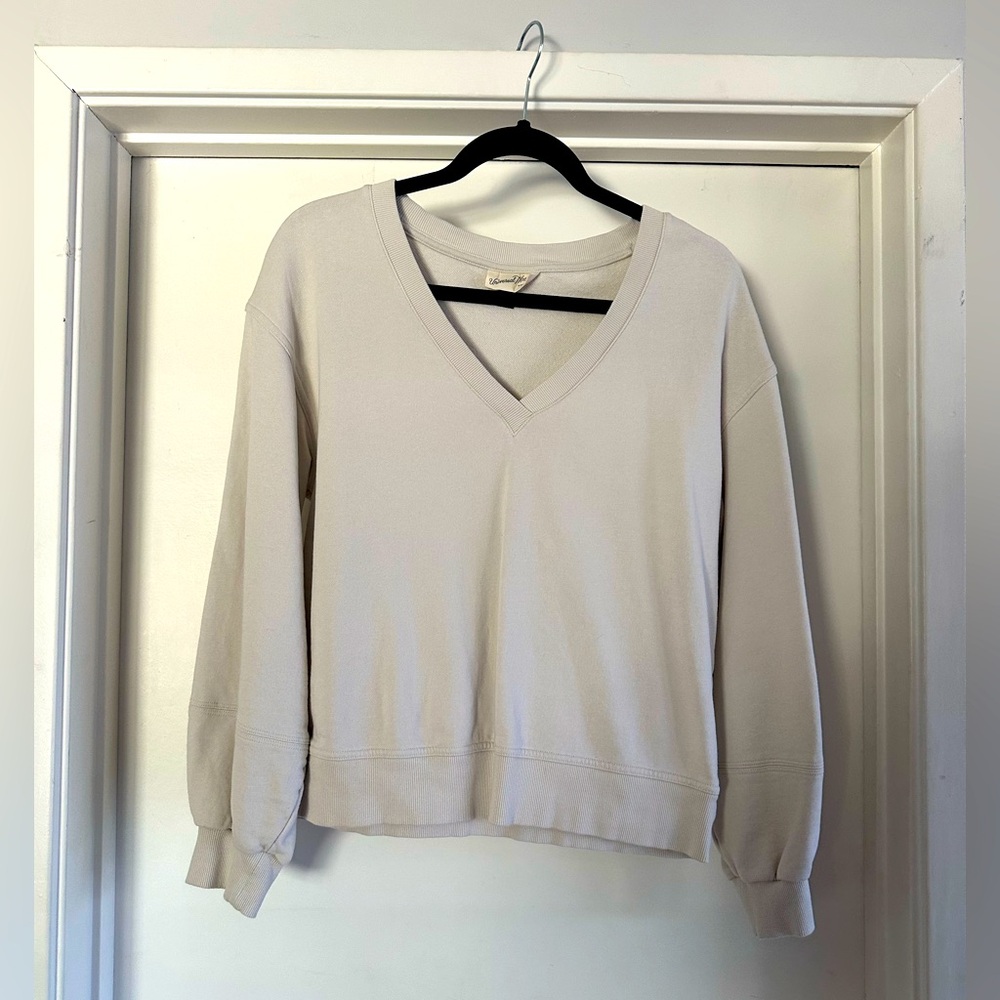 V-Neck Cream Long Sleeve Sweater